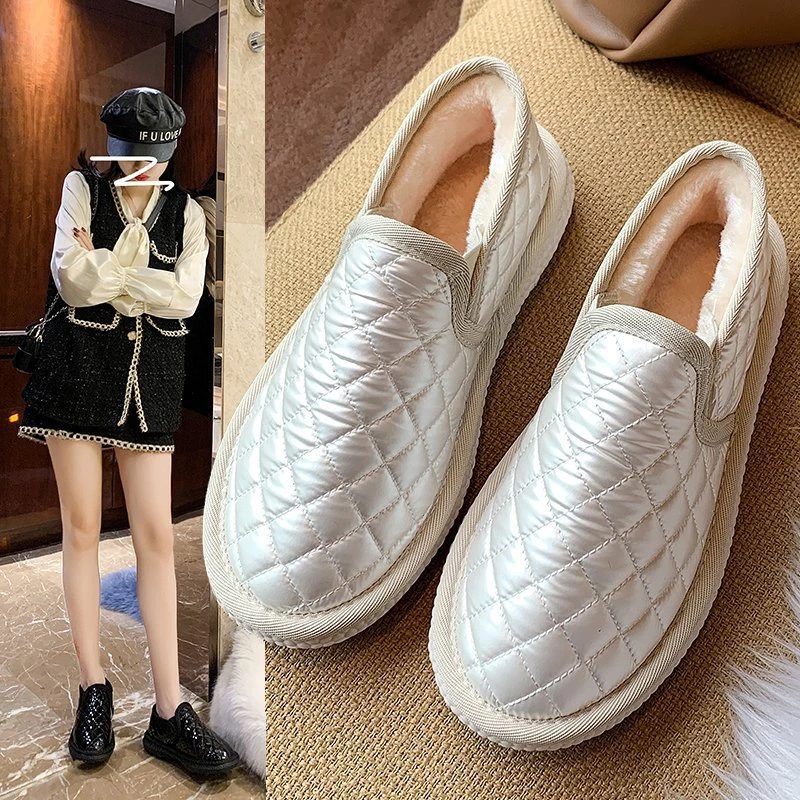 Snow Boots Women's Round-toe Cotton Shoes Non-slip Flat Bottom2021autumn and Winter New Wild Warmth and Velvet Thick Ankle Boots
Snow Boots Women's Round-toe Cotton Shoes Non-slip Flat Bottom2021autumn and Winter New Wild Warmth and Velvet Thick Ankle Boots