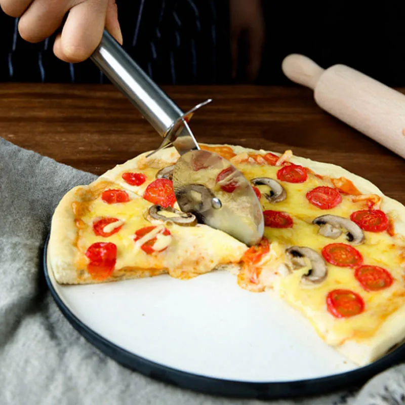 Kitchen Baking Pizza Tool Pizza Knife Stainless Steel Round Knife Wheel Pastry Crimping Knife Pasta Knife Dough QT11091150
Kitchen Baking Pizza Tool Pizza Knife Stainless Steel Round Knife Wheel Pastry Crimping Knife Pasta Knife Dough QT11091150