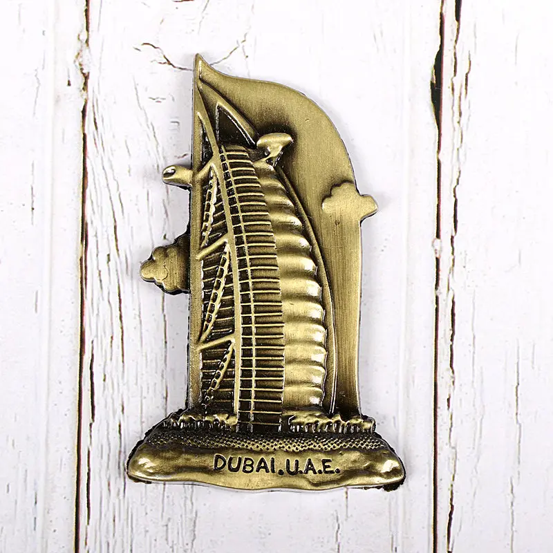 Металлический магнит для холодильника с изображением городов
Металлический магнит для холодильника с изображением городов