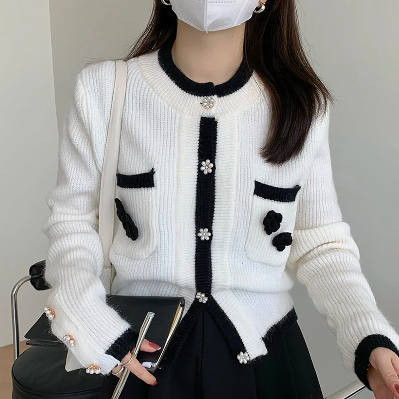 

Korean Chic Temperament Gentle Round Neck Contrast Color Binding Three-dimensional Flower Decoration Chic Single Breasted