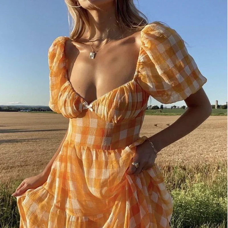 Summer Women's Plaid Maxi Dress Retro V-Neck Trendy Short Puff Sleeve Casual Boho Style Beach Dresses Elegant Fashion 2021
Summer Women's Plaid Maxi Dress Retro V-Neck Trendy Short Puff Sleeve Casual Boho Style Beach Dresses Elegant Fashion 2021