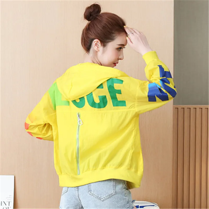 Summer Short Sunscreen Women's Clothing 2020 new Korean long-sleeved printed Sunscreen Jacket Girls Coat m452
Summer Short Sunscreen Women's Clothing 2020 new Korean long-sleeved printed Sunscreen Jacket Girls Coat m452