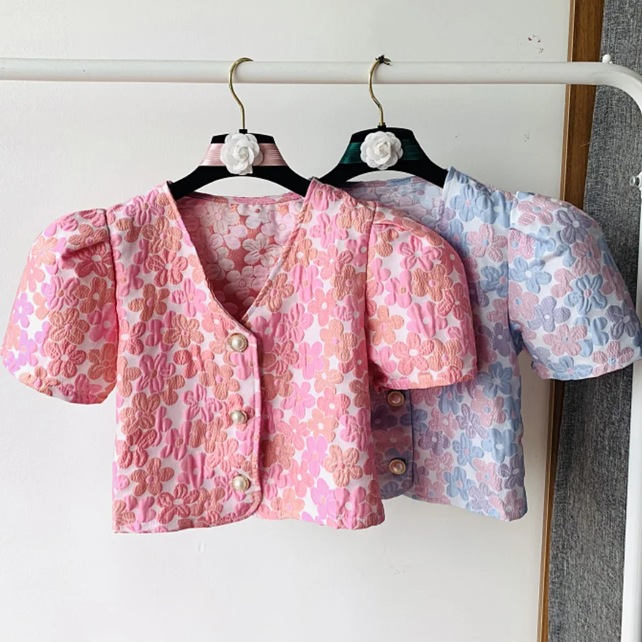 2021 summer small fragrance puff sleeve top jacket women three-dimensional flower puff short-sleeved retro palace short jacket 
2021 summer small fragrance puff sleeve top jacket women three-dimensional flower puff short-sleeved retro palace short jacket