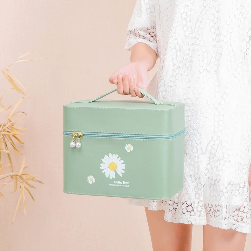 Fashion Floral cosmetic bag for makeup 2020 Professional Makeup Case Travel Portable Cosmetics Organizer New Hot beauty case
Fashion Floral cosmetic bag for makeup 2020 Professional Makeup Case Travel Portable Cosmetics Organizer New Hot beauty case