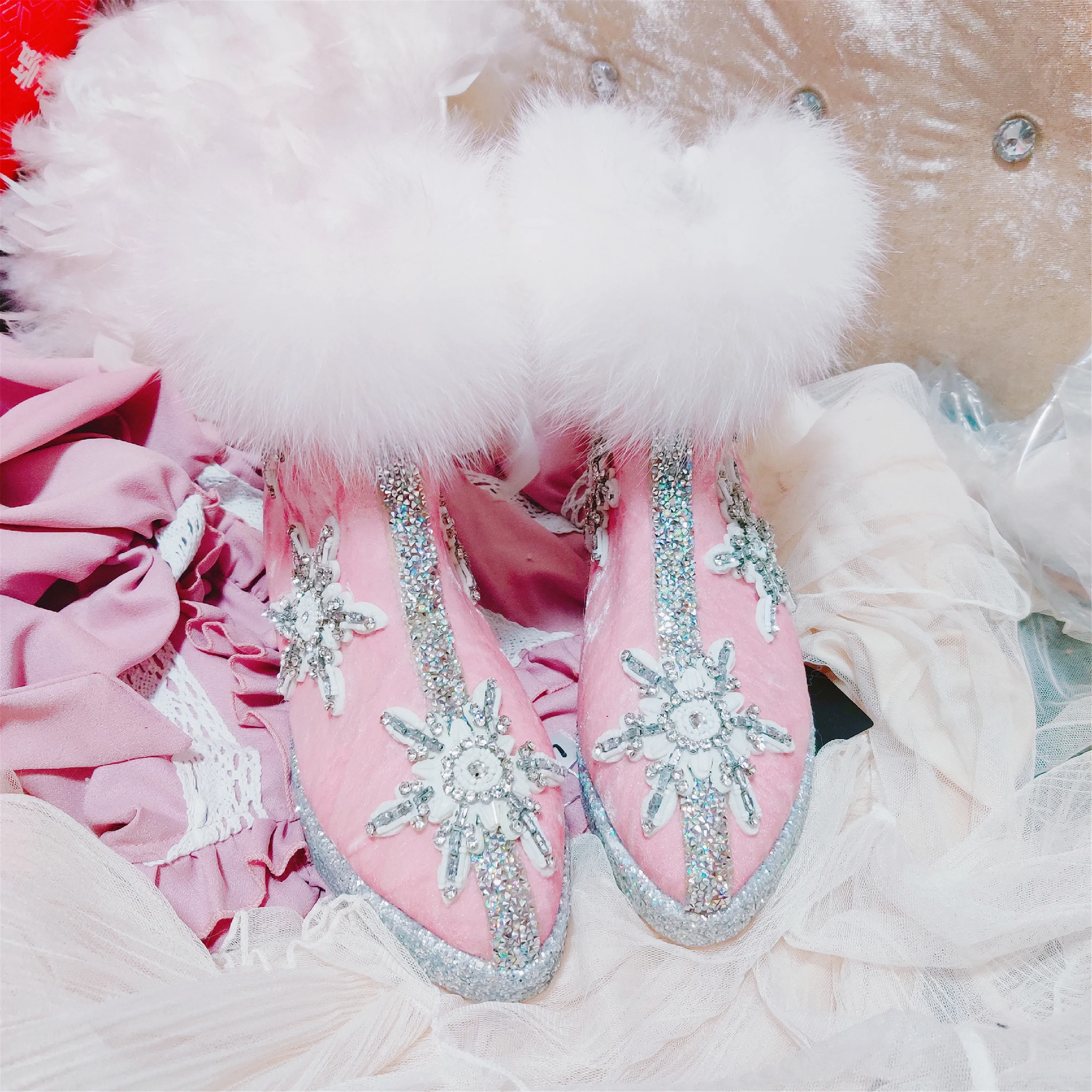New style hand-stitched handmade diamond real fox fur super beauty pointed inner plush snow boots
New style hand-stitched handmade diamond real fox fur super beauty pointed inner plush snow boots