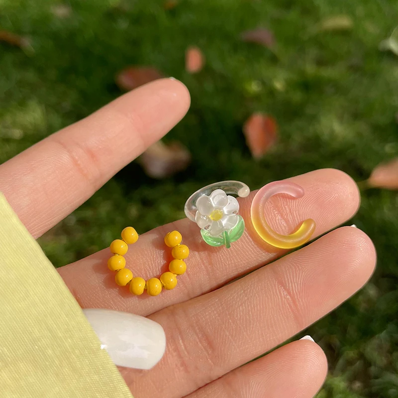3PCS/SET 2021 Spring Summer Candy Color Transparent Resin Acrylic Ear Cuff For Women Flower Geometric Beaded Ear Bone Earrings
3PCS/SET 2021 Spring Summer Candy Color Transparent Resin Acrylic Ear Cuff For Women Flower Geometric Beaded Ear Bone Earrings