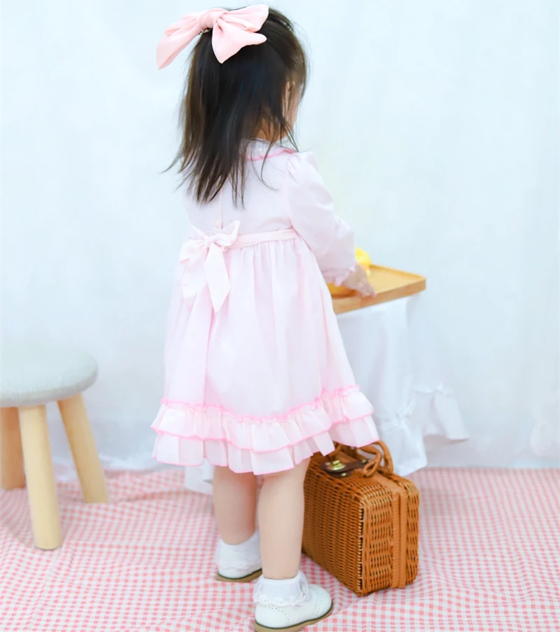 Kids Spanish Dresses Girls Hand Made Smocked Pink Cotton Dress Children Smocking Long Sleeve Embroidery Flower Frock Clothes
Kids Spanish Dresses Girls Hand Made Smocked Pink Cotton Dress Children Smocking Long Sleeve Embroidery Flower Frock Clothes