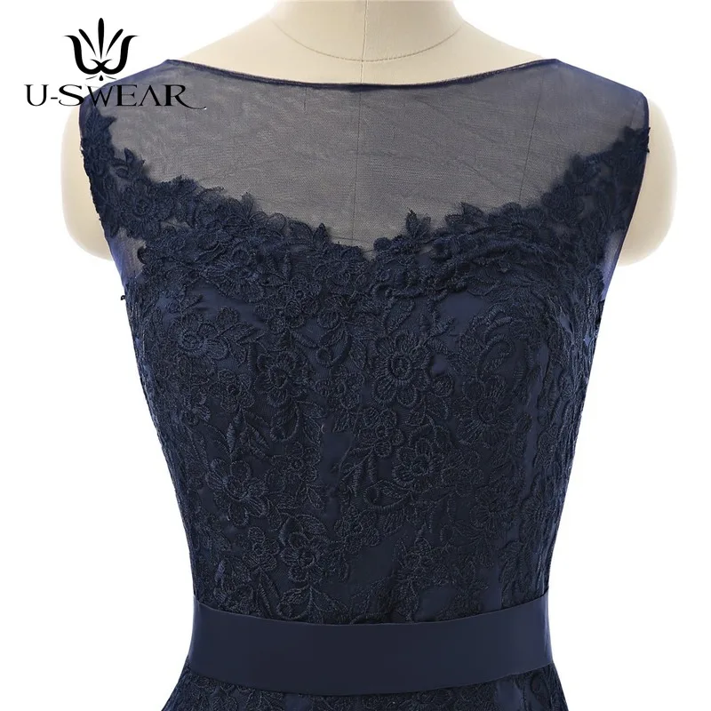 Short Mother of The Bride Dresses Sheath Lace Appliques with Satin Jacket Bride Mother Dresses for Wedding Vestido Mae Da Noiva
Short Mother of The Bride Dresses Sheath Lace Appliques with Satin Jacket Bride Mother Dresses for Wedding Vestido Mae Da Noiva