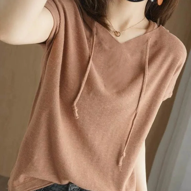 Summer 90S Fashion Women Short Sleeve Loose All-Match Casual Hooded Tee Shirt Femme Tops Cotton Female Clothes 70S Aesthetic
Summer 90S Fashion Women Short Sleeve Loose All-Match Casual Hooded Tee Shirt Femme Tops Cotton Female Clothes 70S Aesthetic