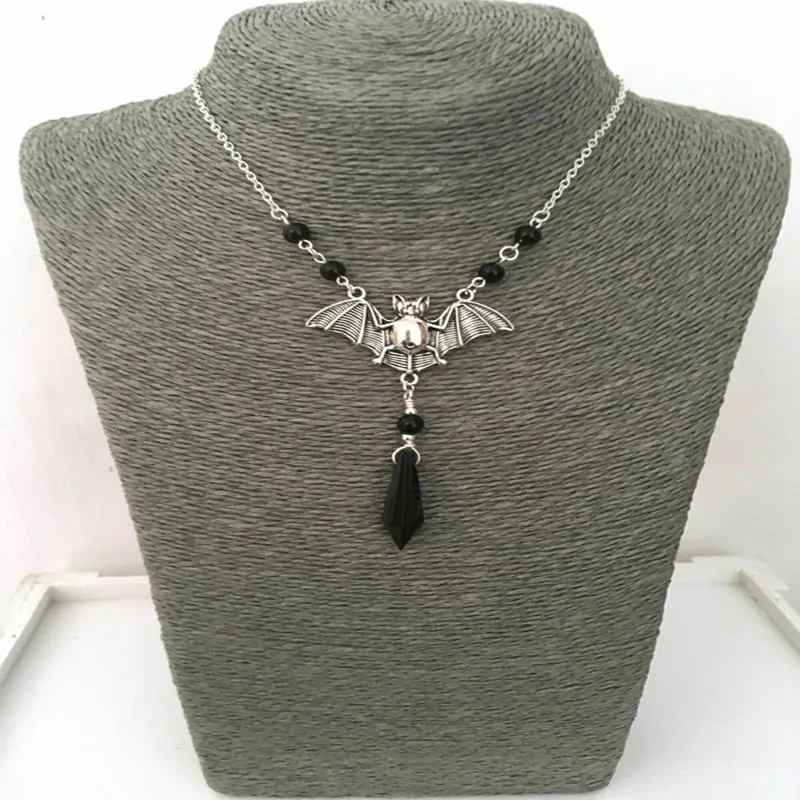 Black Bat Choker Necklace Halloween Jewellery Fancy Dress Spooky Pagan Gothic
Black Bat Choker Necklace Halloween Jewellery Fancy Dress Spooky Pagan Gothic