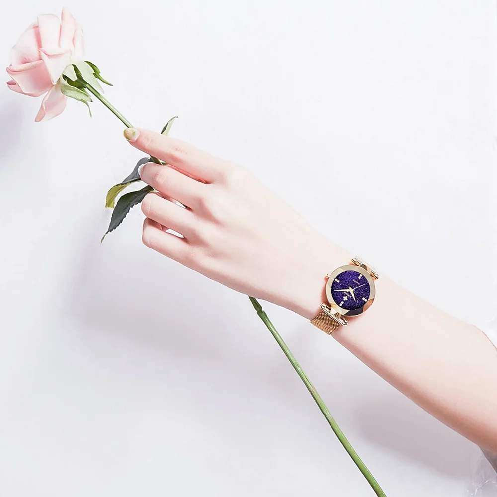 WWOOR Women Watches Top Brand Luxury Fashion Female Quartz Wrist Watch Ladies Clock Girl Relogio Feminino WR8870-Gold
WWOOR Women Watches Top Brand Luxury Fashion Female Quartz Wrist Watch Ladies Clock Girl Relogio Feminino WR8870-Gold