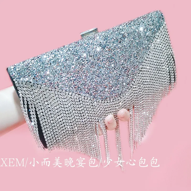 2021 New Rhinestone Shiny Tassel Women's Bag Evening Clutch Bag Wedding Purse Hang Bag Luxury Bags Gold Money Designer Purses
2021 New Rhinestone Shiny Tassel Women's Bag Evening Clutch Bag Wedding Purse Hang Bag Luxury Bags Gold Money Designer Purses