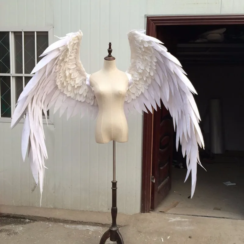 Party decoration white black angel wings props catwalk show props festival Angel Feather wings Window props underwear catwalk
Party decoration white black angel wings props catwalk show props festival Angel Feather wings Window props underwear catwalk