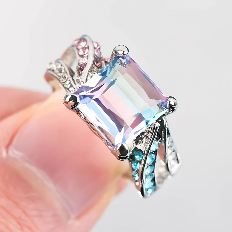 Fashion Shiny Colorful Square Crystal Stone Rings for Women Luxury CZ Wedding Band Cubic Zircon Engagement Ring Jewelry Gift
Fashion Shiny Colorful Square Crystal Stone Rings for Women Luxury CZ Wedding Band Cubic Zircon Engagement Ring Jewelry Gift