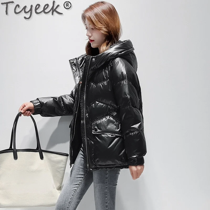 Tcyeek 90% White Duck Down Coat Woman Winter Hooded Warm Jakcet for Women Short Black Parka New Fashion Casaco Feminino SQQ480
Tcyeek 90% White Duck Down Coat Woman Winter Hooded Warm Jakcet for Women Short Black Parka New Fashion Casaco Feminino SQQ480