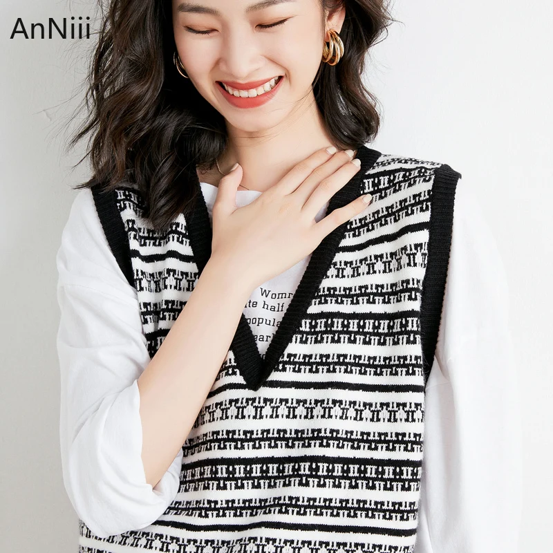 Women's Knitted Vests Woman Winter 2021 Oversize Sweaters and Jumpers Vest Sweater With Pattern Warm Sailor's Striped Sleeveless
Women's Knitted Vests Woman Winter 2021 Oversize Sweaters and Jumpers Vest Sweater With Pattern Warm Sailor's Striped Sleeveless