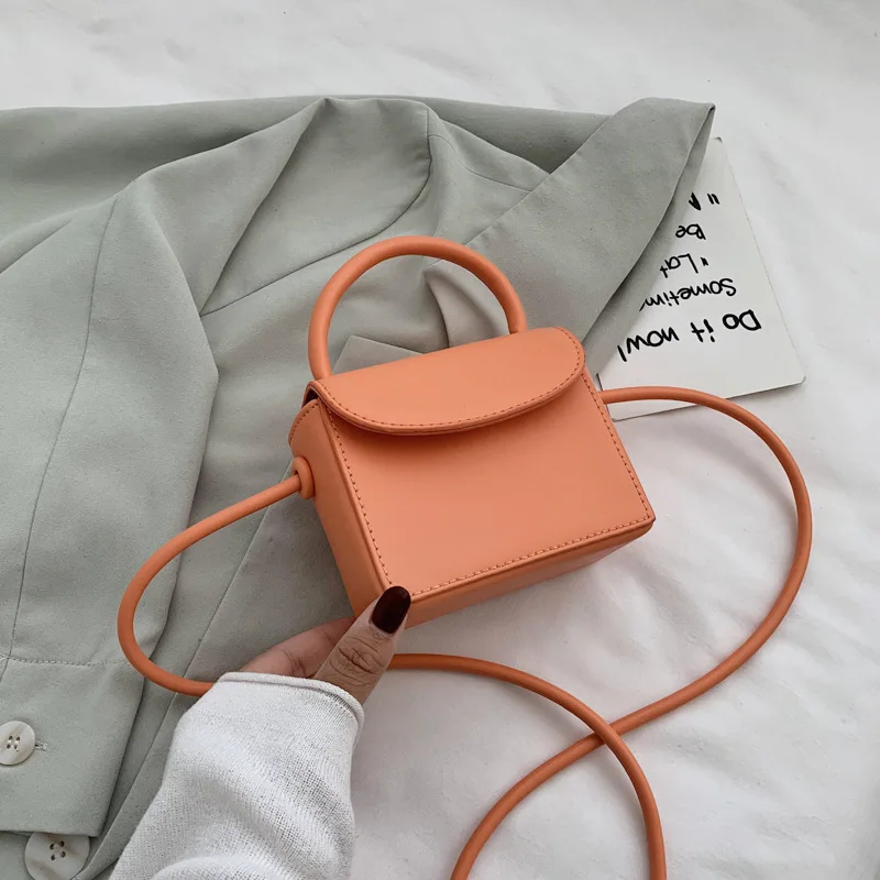 Летняя модная однотонная сумка-мессенджер на одно плечо, модная Роскошная брендовая маленькая квадратная сумка-книжка, дорожная сумка
Летняя модная однотонная сумка-мессенджер на одно плечо, модная Роскошная брендовая маленькая квадратная сумка-книжка, дорожная сумка