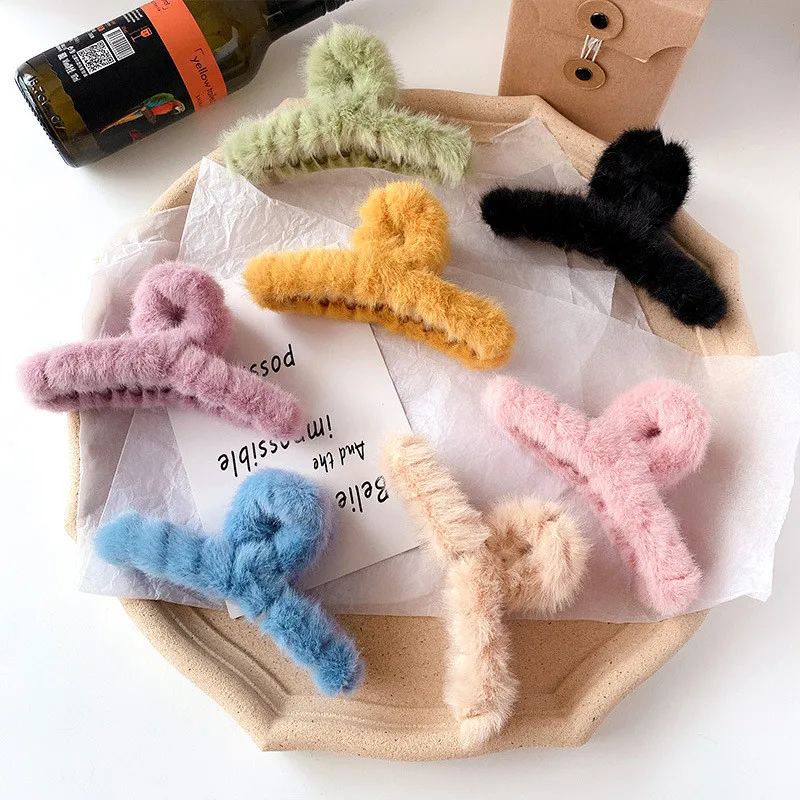 Newest Autumn Winter Women Girls Cute Colorful Soft Plush Hair Claws Sweet Hair Holder Hair Clip Hairpin Women Hair Accessories
Newest Autumn Winter Women Girls Cute Colorful Soft Plush Hair Claws Sweet Hair Holder Hair Clip Hairpin Women Hair Accessories