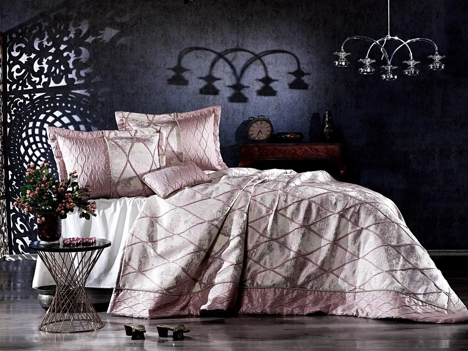 Natalya Double Bed Cover Color Rose
Natalya Double Bed Cover Color Rose