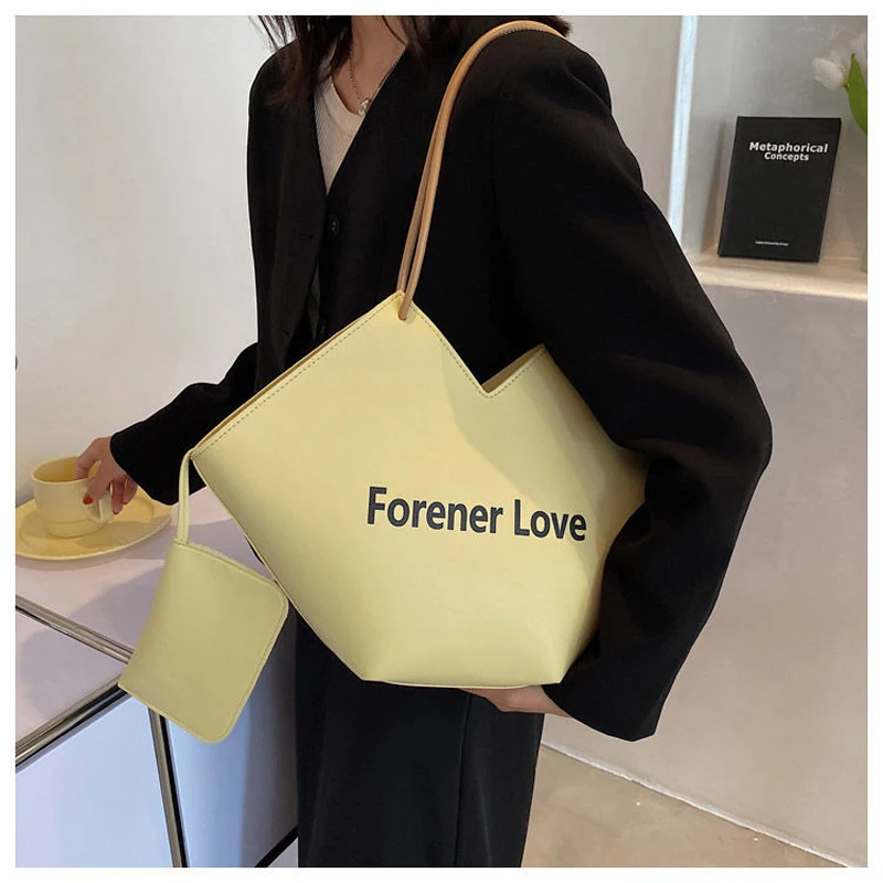 Luxury Brand Large Weave Tote bag Winter New High-quality PU Leather Women's Designer Handbag High capacity Shoulder Bags
Luxury Brand Large Weave Tote bag Winter New High-quality PU Leather Women's Designer Handbag High capacity Shoulder Bags