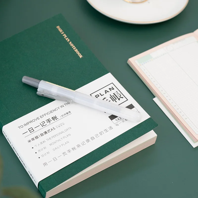 2022 Новый DIY план управления временем А5 А6 планировщик книга 224P Сделай Сам ежемесячный ежедневный планировщик Книга Школьные офисные принад... 
2022 Новый DIY план управления временем А5 А6 планировщик книга 224P Сделай Сам ежемесячный ежедневный планировщик Книга Школьные офисные принад...