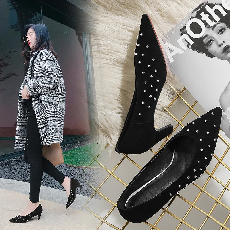 New Fashion Women Sheep suede Shoes Casual Metal Rivet pointed Toe high heel Shallow mouth Boat Shoes For Office Ladies
New Fashion Women Sheep suede Shoes Casual Metal Rivet pointed Toe high heel Shallow mouth Boat Shoes For Office Ladies