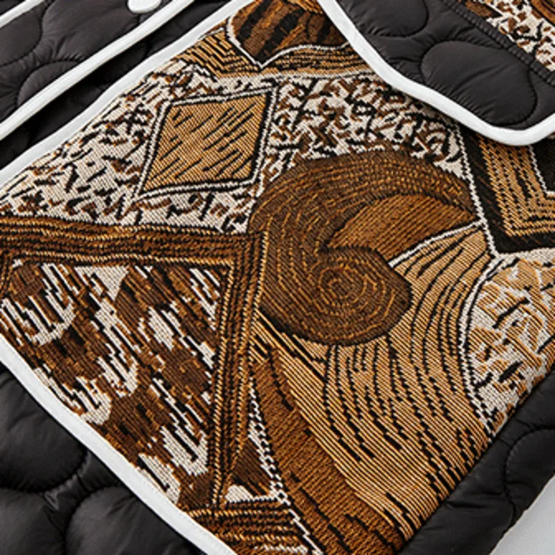 LANMREM 2021 Winter Wide Waist French Style Round Neck Asymmetric Loose Black Cotton Padded Coat For Women Fashion Tide 2A1858
LANMREM 2021 Winter Wide Waist French Style Round Neck Asymmetric Loose Black Cotton Padded Coat For Women Fashion Tide 2A1858