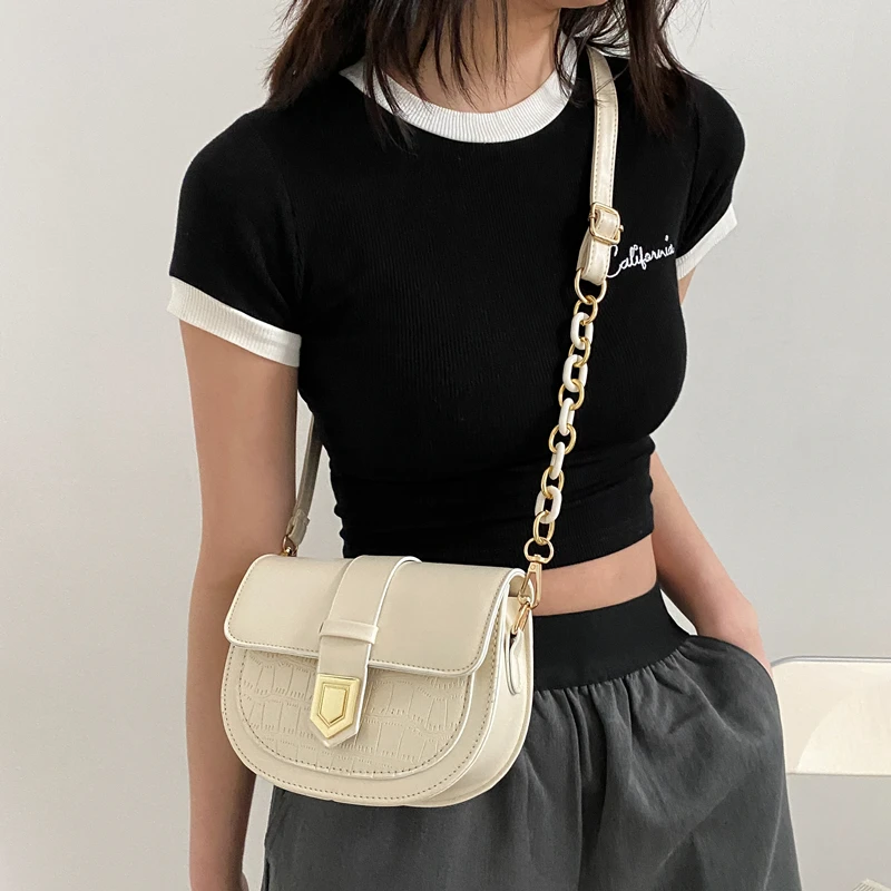 Ins high-end bag foreign saddle bag 2021 new fashion Joker small fresh messenger bag
Ins high-end bag foreign saddle bag 2021 new fashion Joker small fresh messenger bag
