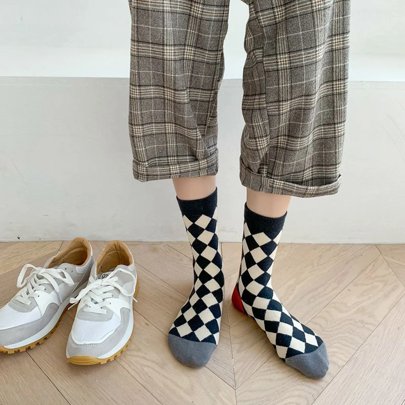 5 Pair Women's Autumn Calf Socks Vintage Style Warm Cotton Socks Winter Autumn Supply A66
5 Pair Women's Autumn Calf Socks Vintage Style Warm Cotton Socks Winter Autumn Supply A66