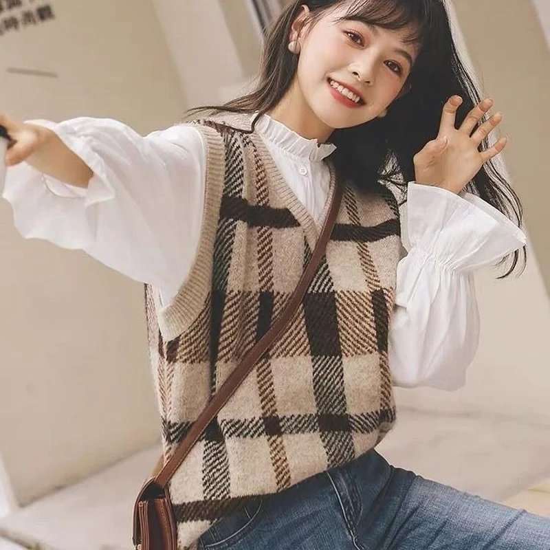 Sweater Vest Women Plaid Loose Preppy Sleeveless Sweaters Students Korean Style Spring Autumn Outwear Chic Retro Knitted New 
Sweater Vest Women Plaid Loose Preppy Sleeveless Sweaters Students Korean Style Spring Autumn Outwear Chic Retro Knitted New