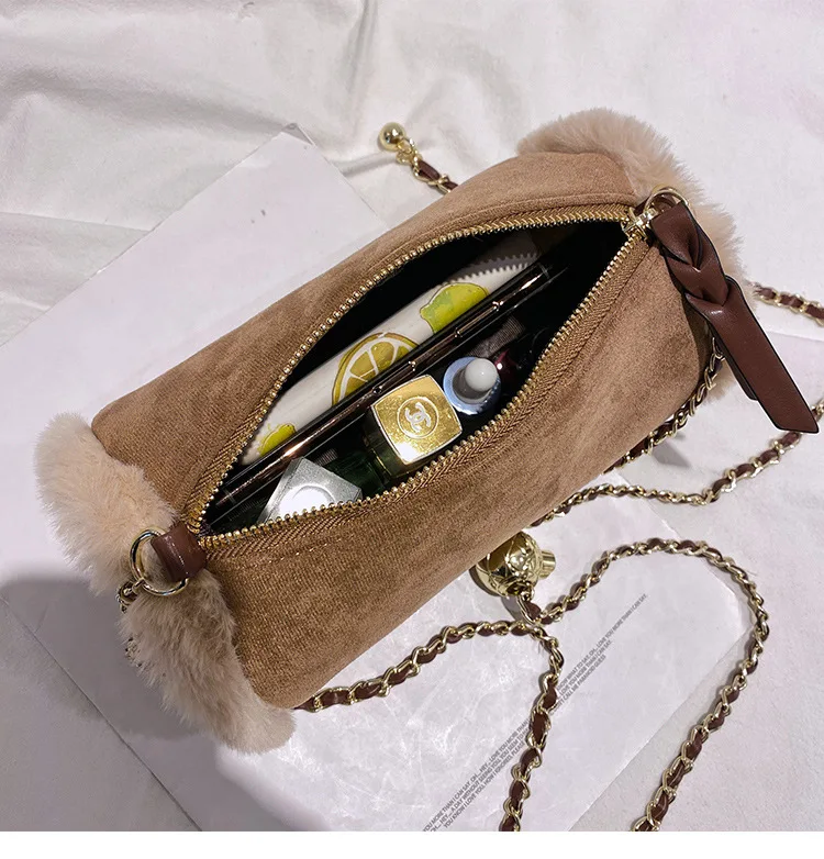 Women's Bags Imitation Lamb Hair Bag 2021 Autumn/winter New Cylinder Transfer Bead Chain Bag One-shoulder Oblique Lipstick Bag
Women's Bags Imitation Lamb Hair Bag 2021 Autumn/winter New Cylinder Transfer Bead Chain Bag One-shoulder Oblique Lipstick Bag