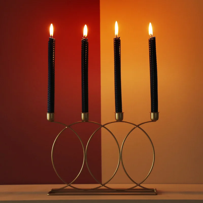 3/4/5Heads Retro Wrought Iron Candle Holder Metal Candlelight Dinner Europe Candlestick Creative Romantic Crafts Home Decoration
3/4/5Heads Retro Wrought Iron Candle Holder Metal Candlelight Dinner Europe Candlestick Creative Romantic Crafts Home Decoration