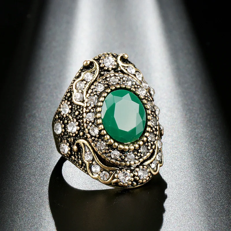 Boho Green Crystal Rings For Women Man Vintage Knight Style Black Stone Ring Temperament Jewelry Accessories 2021 New Hot Gifts
Boho Green Crystal Rings For Women Man Vintage Knight Style Black Stone Ring Temperament Jewelry Accessories 2021 New Hot Gifts