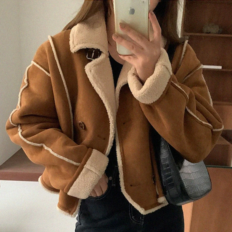 Retro Lapel Double Breasted Imitation Lamb Wool Fur One Piece Short Motorcycle Coat for Women Winter Clothes Women
Retro Lapel Double Breasted Imitation Lamb Wool Fur One Piece Short Motorcycle Coat for Women Winter Clothes Women