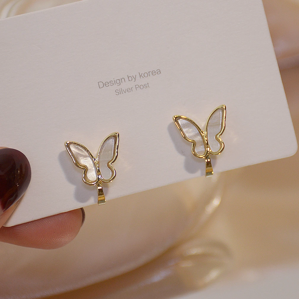 Cute 14K Gold Butterfly Stud Earrings for Women Fashion Jewelry Korean Earrings 2021 New Trend Accessories
Cute 14K Gold Butterfly Stud Earrings for Women Fashion Jewelry Korean Earrings 2021 New Trend Accessories