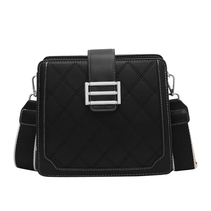 Women's bag new Korean version of net red simple pu single shoulder small square bag small temperament diamond messenger bag
Women's bag new Korean version of net red simple pu single shoulder small square bag small temperament diamond messenger bag