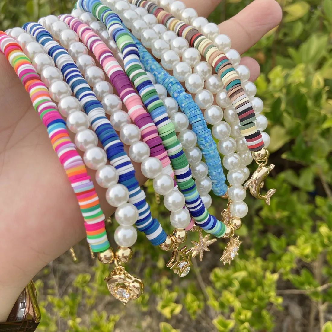 Fashion Bohemian Cute Snowflake Star Dolphin Golden Pendant White Imitation Pearl Necklace Women's Clavicle Chain Beaded Jewelry
Fashion Bohemian Cute Snowflake Star Dolphin Golden Pendant White Imitation Pearl Necklace Women's Clavicle Chain Beaded Jewelry