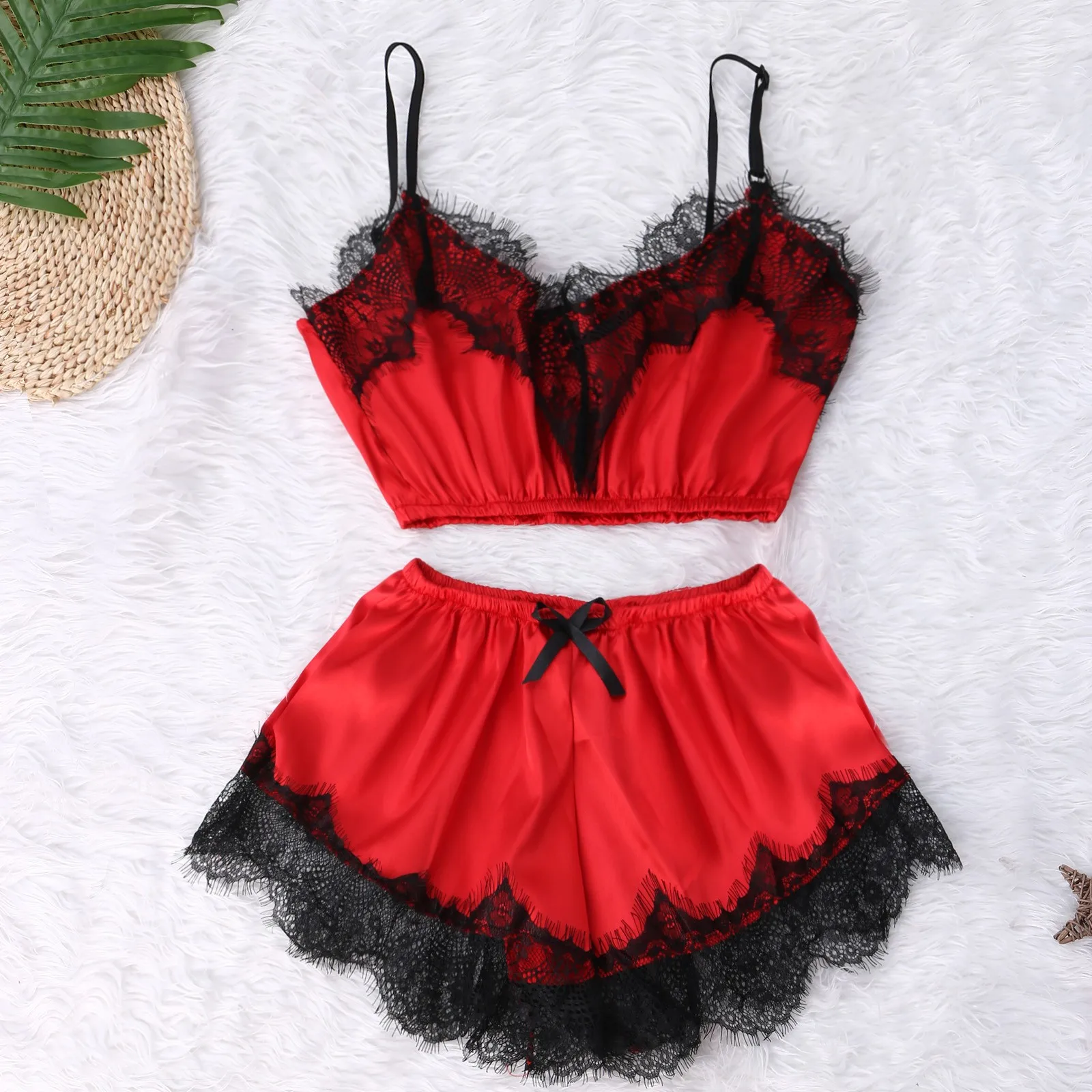 Sexy Pajamas Sets V Neck Sleeveless Lace Bowknot Shorts Sleepwear for Women Fashion Casual Nightwear Bielizna Damska Size S-2XL
Sexy Pajamas Sets V Neck Sleeveless Lace Bowknot Shorts Sleepwear for Women Fashion Casual Nightwear Bielizna Damska Size S-2XL