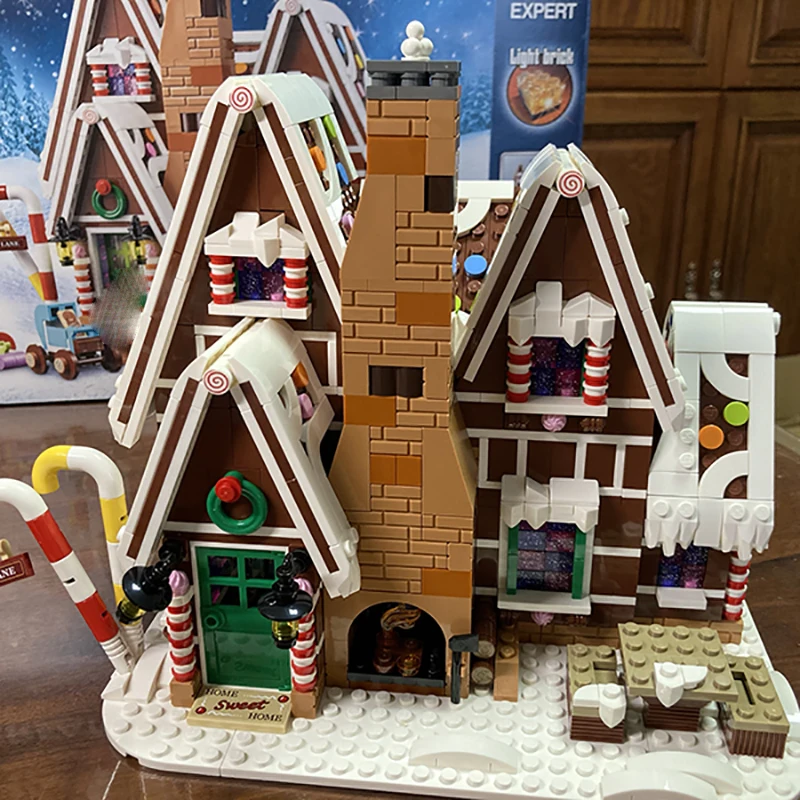 Stock Compatible with 10267 Girl Friends Gingerbreaded House Bricks Set with figure Building Blocks Toys For Kids Christmas gift
Stock Compatible with 10267 Girl Friends Gingerbreaded House Bricks Set with figure Building Blocks Toys For Kids Christmas gift