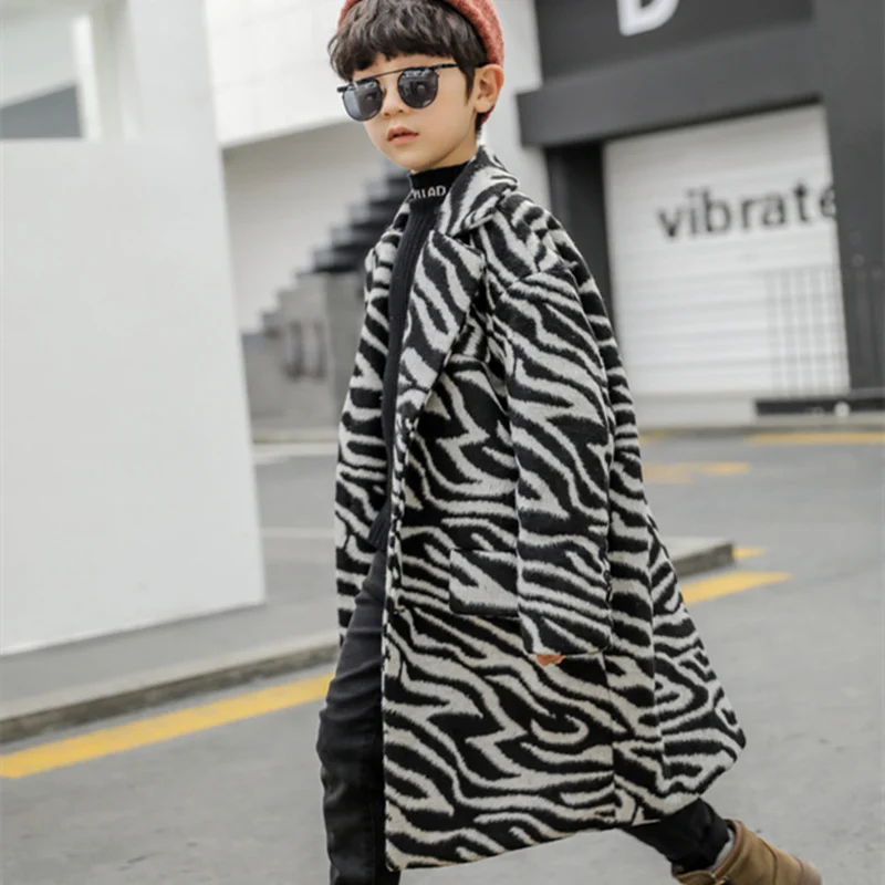 Boys Woolen Coats Fleece Jackets 2021 Zebra Thicken Warm Plus Velvet Winter Autumn Cotton Cardigan Christmas Gift Children's Clo
Boys Woolen Coats Fleece Jackets 2021 Zebra Thicken Warm Plus Velvet Winter Autumn Cotton Cardigan Christmas Gift Children's Clo