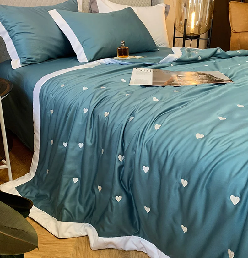 Hot Satin Silk Quilt for Summer Bedding Set Bedspread Comforter AB Side Water Washed Real Silk Embroidery Bed Cover King Queen
Hot Satin Silk Quilt for Summer Bedding Set Bedspread Comforter AB Side Water Washed Real Silk Embroidery Bed Cover King Queen