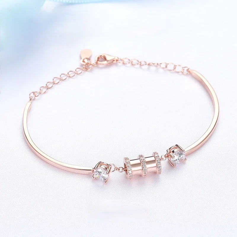 Xiaomanyao Bracelet in minority design hand ornament for girl in pure silver and 18K color gold for her best friend
Xiaomanyao Bracelet in minority design hand ornament for girl in pure silver and 18K color gold for her best friend