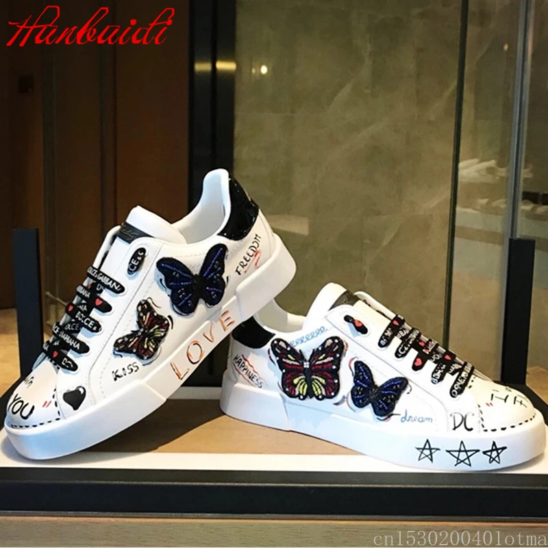 2020 Sneakres Summer Woman Casual Fashion Sneakers Graffiti Flats Ladies Vulcanized Shoes Autumn White Sneakers Zapatos Mujer
2020 Sneakres Summer Woman Casual Fashion Sneakers Graffiti Flats Ladies Vulcanized Shoes Autumn White Sneakers Zapatos Mujer