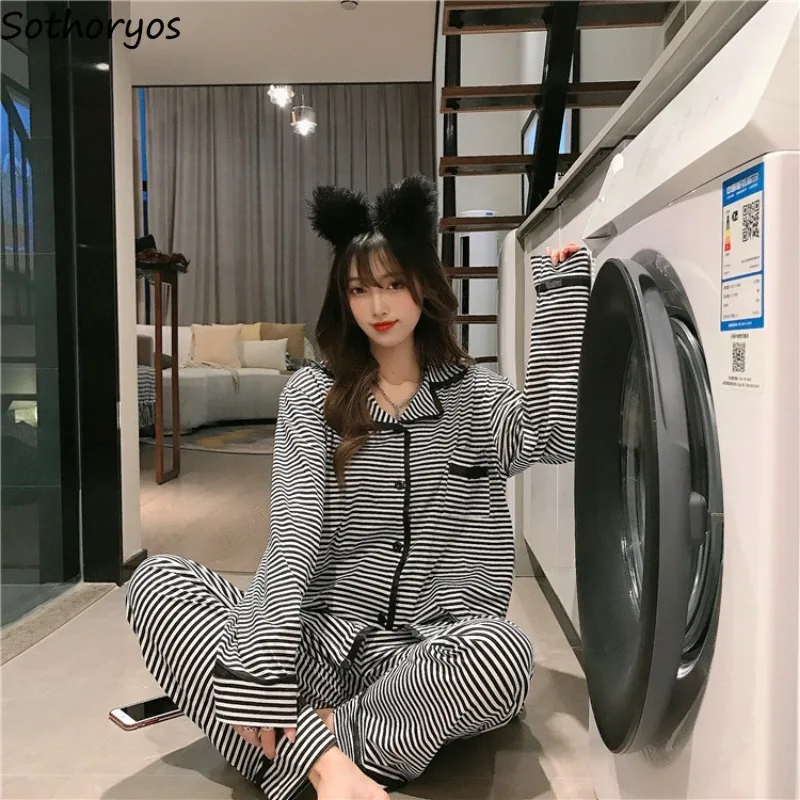 Women Pajama Sets Black White Striped Long Sleeve and Pants Spring Autumn Sleepwear Home Lounge Wear Fashion Leisure Chic Brand
Women Pajama Sets Black White Striped Long Sleeve and Pants Spring Autumn Sleepwear Home Lounge Wear Fashion Leisure Chic Brand