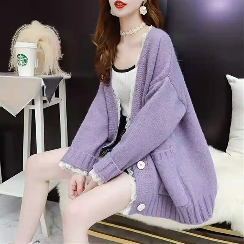 Large size fat MM cardigan women lace stitching spring and autumn new Korean style loose sweater
Large size fat MM cardigan women lace stitching spring and autumn new Korean style loose sweater