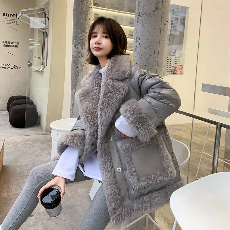 100% Real Wool Coat Winter Women 90% White Duck Down Jacket Solid Turn-down Collar New Arrival 2023 Female Thick Warm Outerwear
100% Real Wool Coat Winter Women 90% White Duck Down Jacket Solid Turn-down Collar New Arrival 2023 Female Thick Warm Outerwear