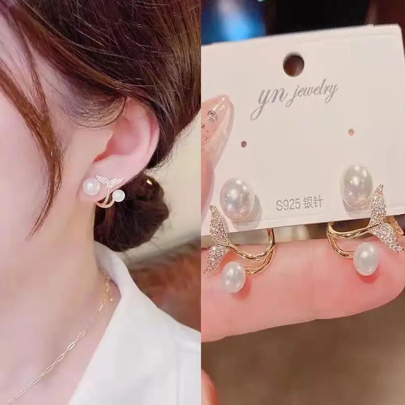 South Korea Temperament Fashion Pearl Two Wear Fish tail Earrings Delicate Versatile Design Simple Earrings Earrings For Women
South Korea Temperament Fashion Pearl Two Wear Fish tail Earrings Delicate Versatile Design Simple Earrings Earrings For Women