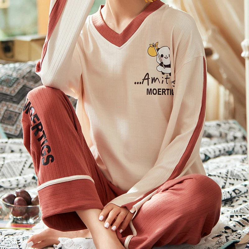 COLENFAISH Autumn and Winter Big code V-neck Women's Sleepwear Set Long Sleeve Pants Pure Cotton Women Sleepwear Ladies Pajamas
COLENFAISH Autumn and Winter Big code V-neck Women's Sleepwear Set Long Sleeve Pants Pure Cotton Women Sleepwear Ladies Pajamas