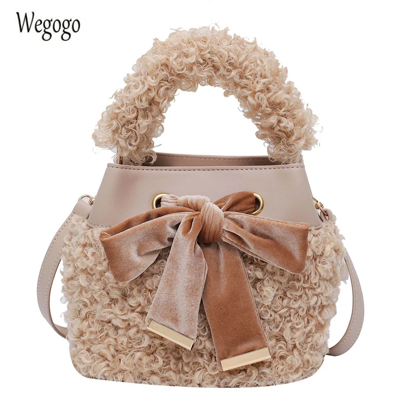 2021 Autumn Winter New Fashion Women Small Bowknot Bags Lamb Fur Bucket Bag Warm Plush Shoulder Messenger Bag Woman
2021 Autumn Winter New Fashion Women Small Bowknot Bags Lamb Fur Bucket Bag Warm Plush Shoulder Messenger Bag Woman