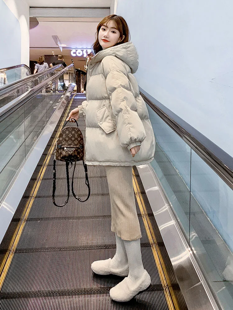 Women's Korean-style cotton-padded jacket New ins short student bread jacket anti-season winter jacket
Women's Korean-style cotton-padded jacket New ins short student bread jacket anti-season winter jacket